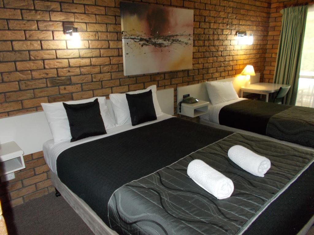 Park House Motor Inn Oakey 외부 사진