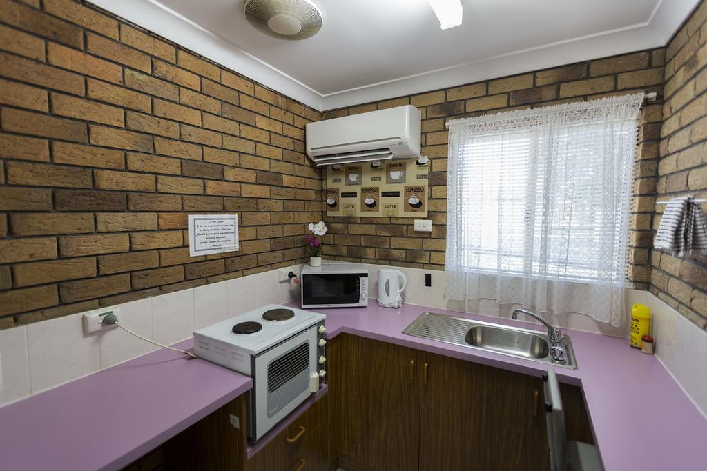 Park House Motor Inn Oakey 외부 사진